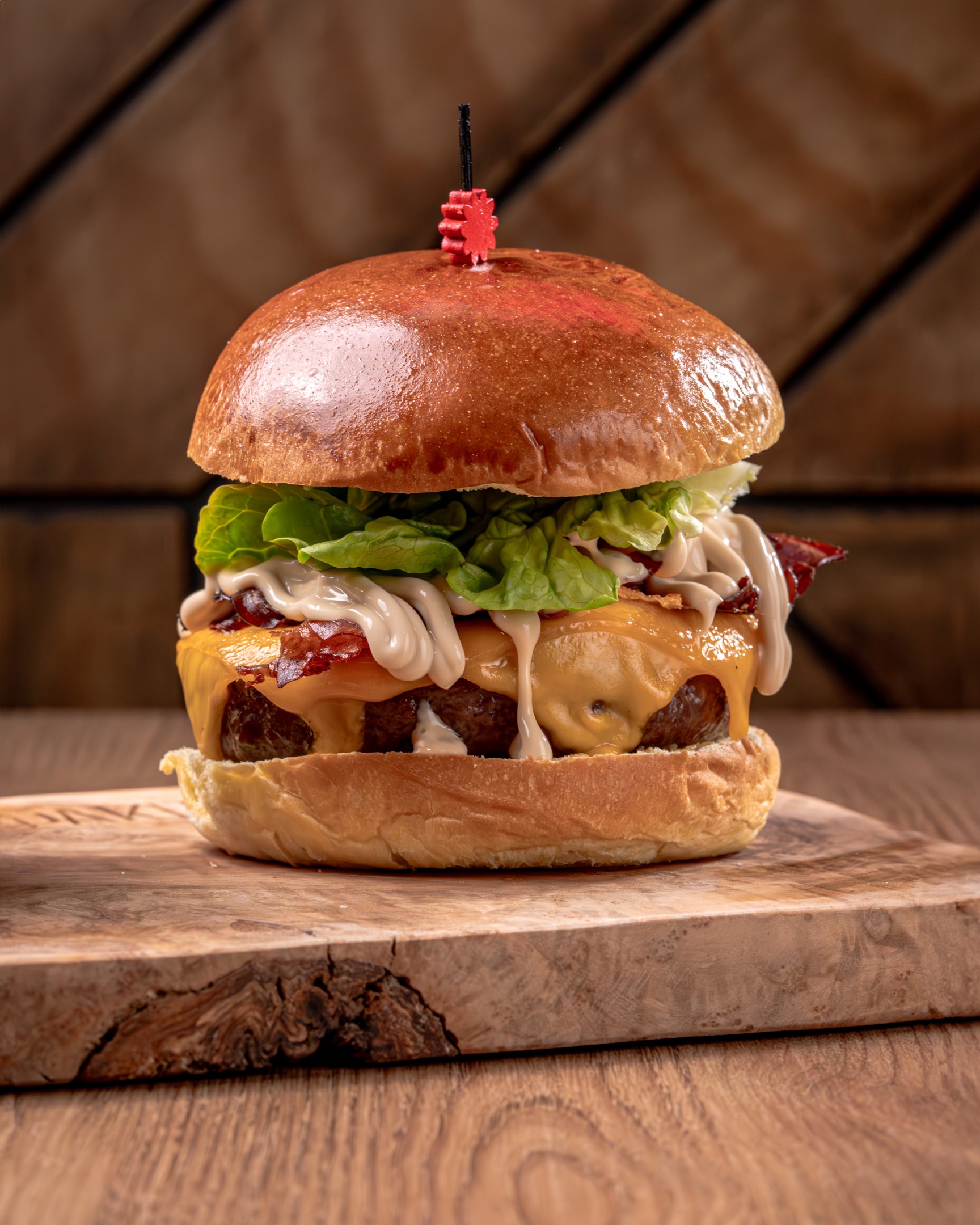 Burger de Doña Pakita con pan artesano